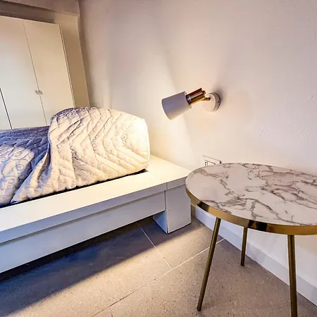 Nocleg ze śniadaniem House 4*